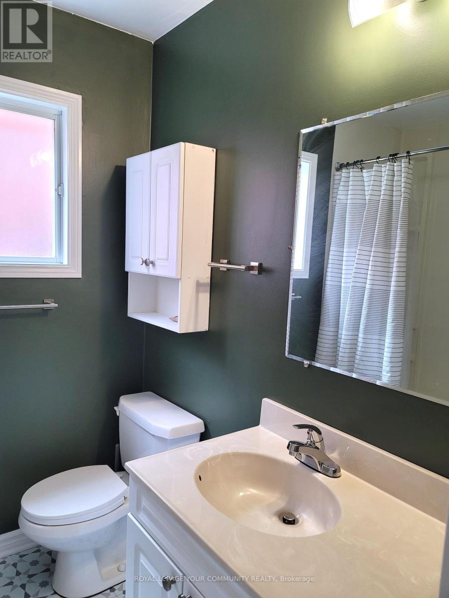 Bsm - 432 Parkwood Avenue, Bradford West Gwillimbury, Ontario  L3Z 2W9 - Photo 11 - N12419929
