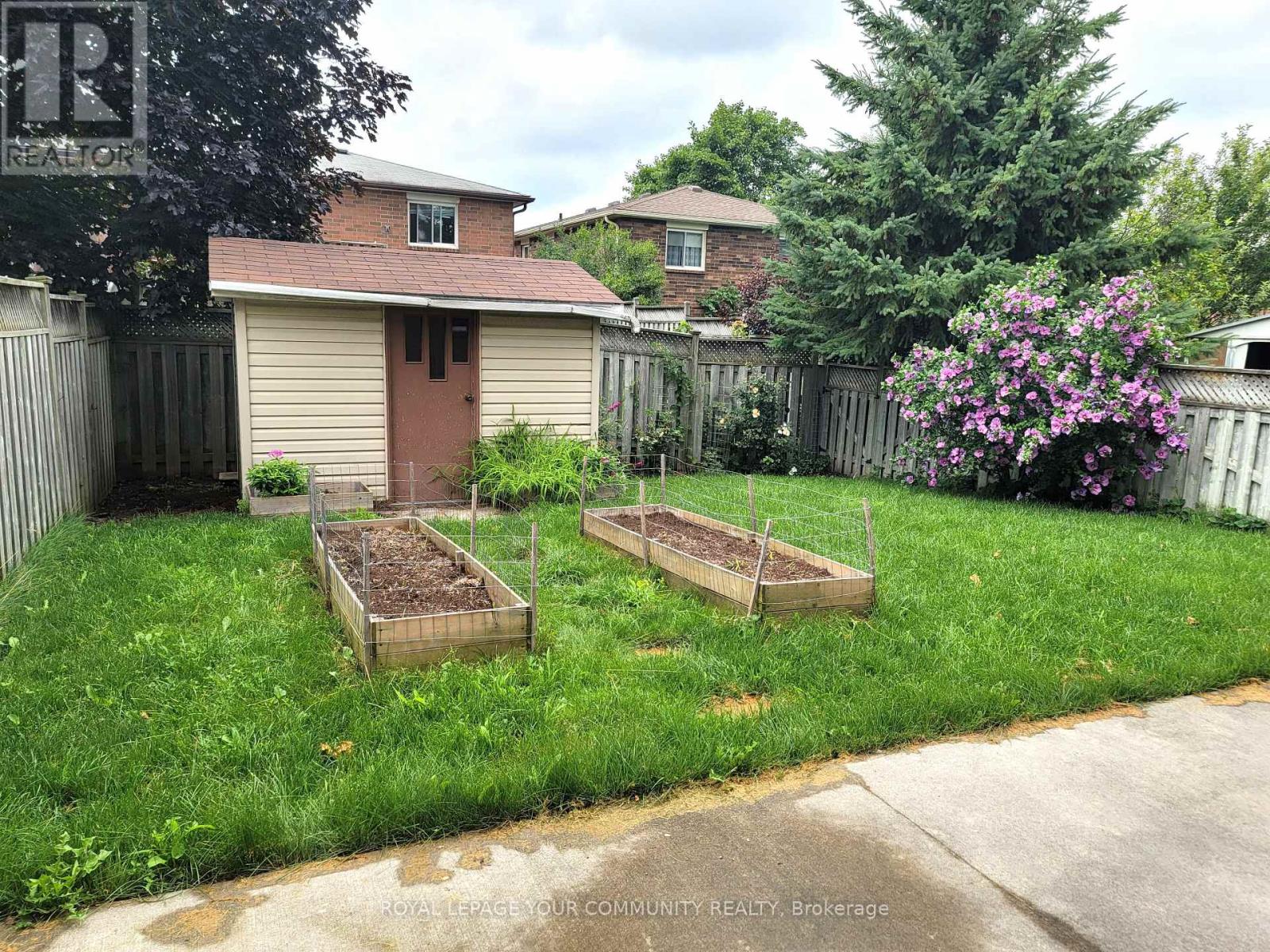 Bsm - 432 Parkwood Avenue, Bradford West Gwillimbury, Ontario  L3Z 2W9 - Photo 13 - N12419929