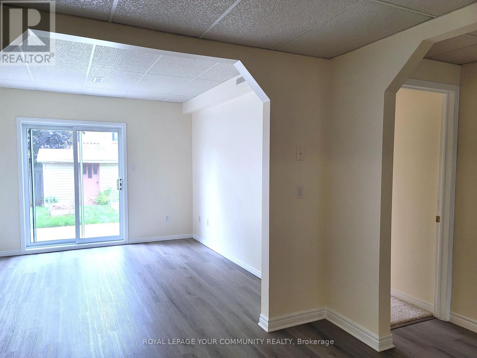 Bsm - 432 Parkwood Avenue, Bradford West Gwillimbury, Ontario  L3Z 2W9 - Photo 5 - N12419929