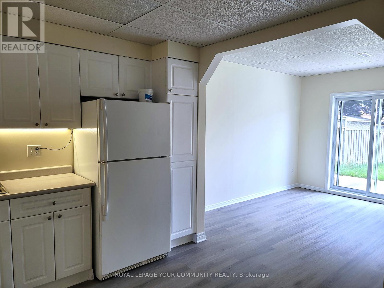 Bsm - 432 Parkwood Avenue, Bradford West Gwillimbury, Ontario  L3Z 2W9 - Photo 6 - N12419929