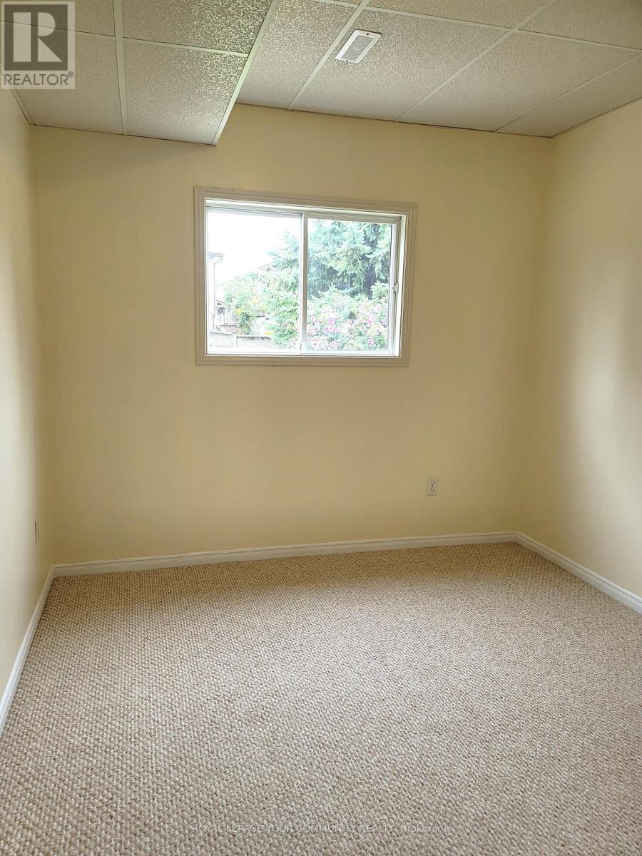 Bsm - 432 Parkwood Avenue, Bradford West Gwillimbury, Ontario  L3Z 2W9 - Photo 7 - N12419929