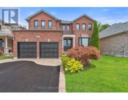896 BOOTH AVENUE, Innisfil, Ontario