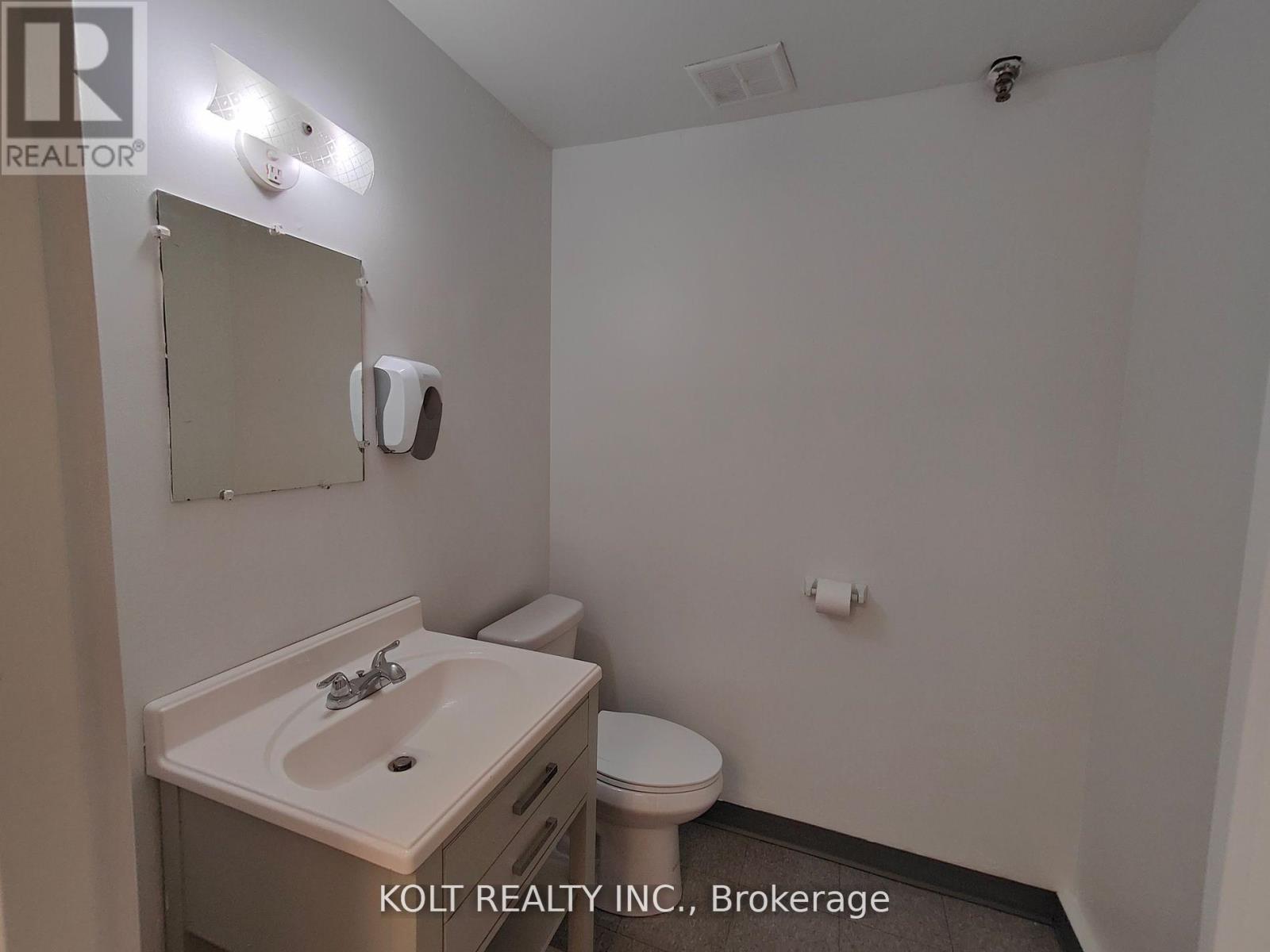 17 - 270 Esna Park Drive, Markham, Ontario  L3R 1H3 - Photo 3 - N12420004