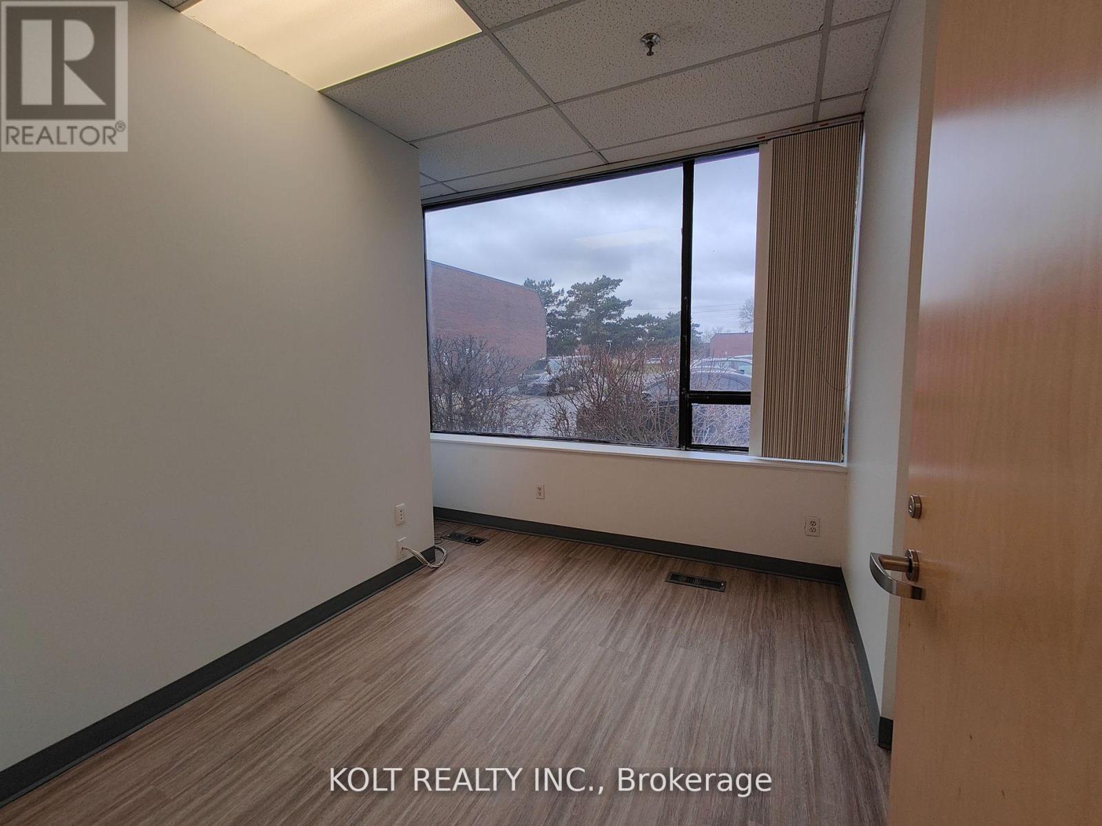 17 - 270 Esna Park Drive, Markham, Ontario  L3R 1H3 - Photo 5 - N12420004