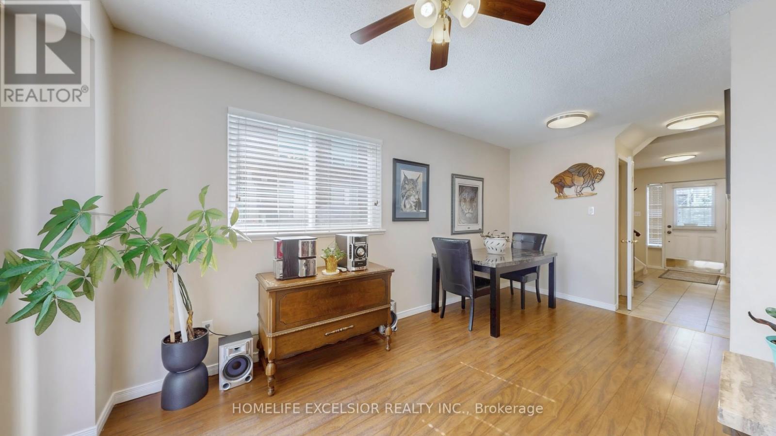 1 - 579 Gibney Crescent, Newmarket, Ontario  L3X 1Y3 - Photo 11 - N12420005