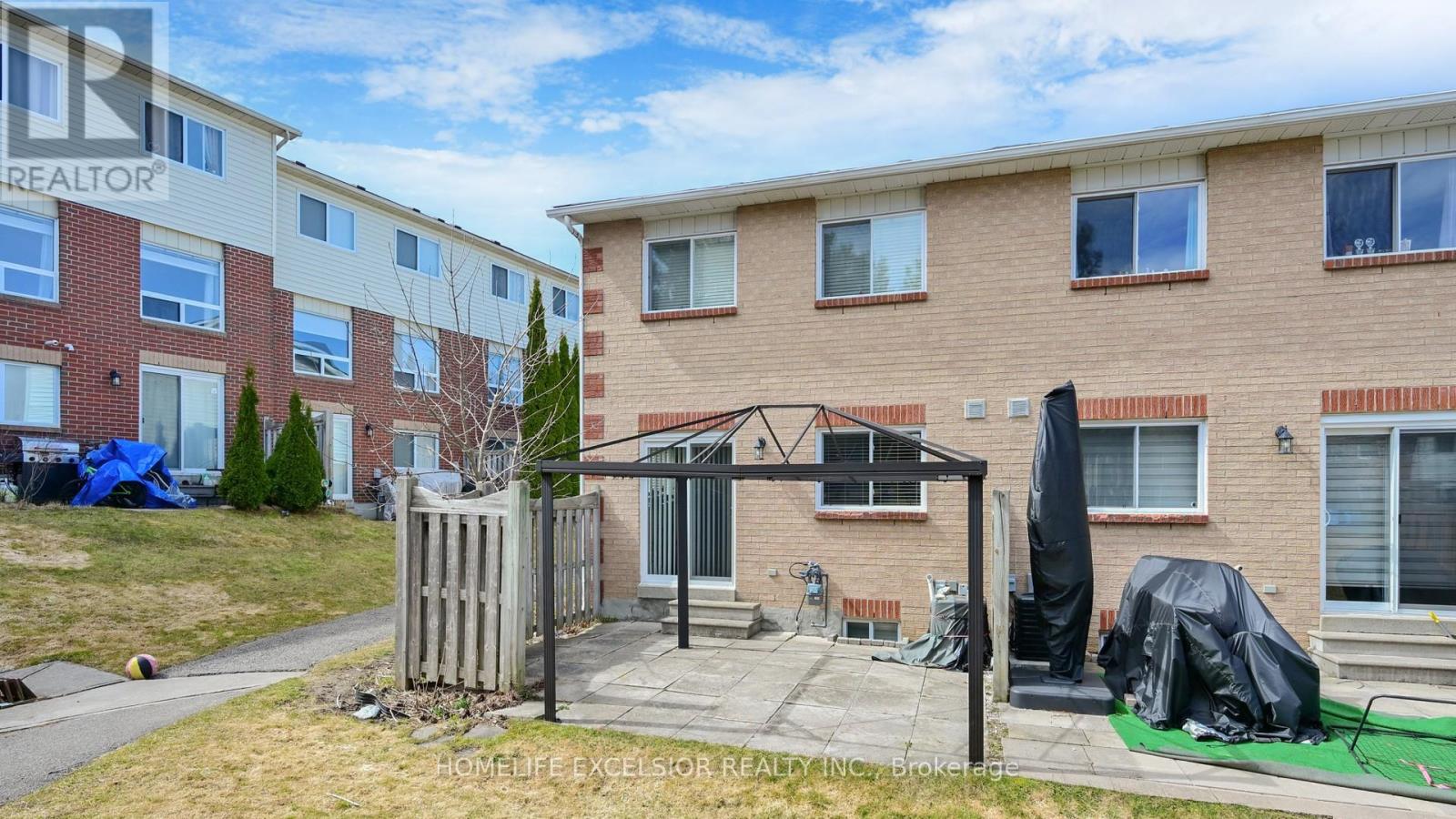 1 - 579 Gibney Crescent, Newmarket, Ontario  L3X 1Y3 - Photo 32 - N12420005