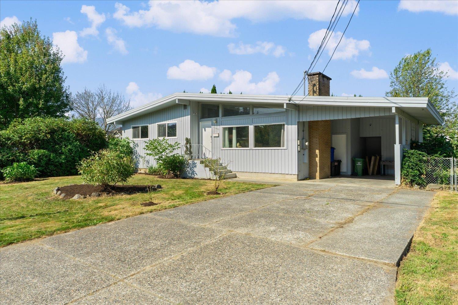 45415 Barton Avenue, Chilliwack Proper West, Chilliwack, British Columbia  V2P 1L1 - Photo 2 - R3050623