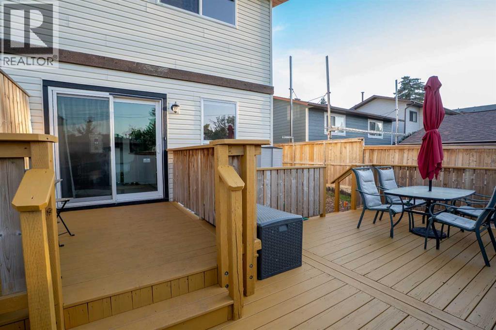 23 Bedwood Place Ne, Calgary, Alberta  T3K 1L7 - Photo 5 - A2252263