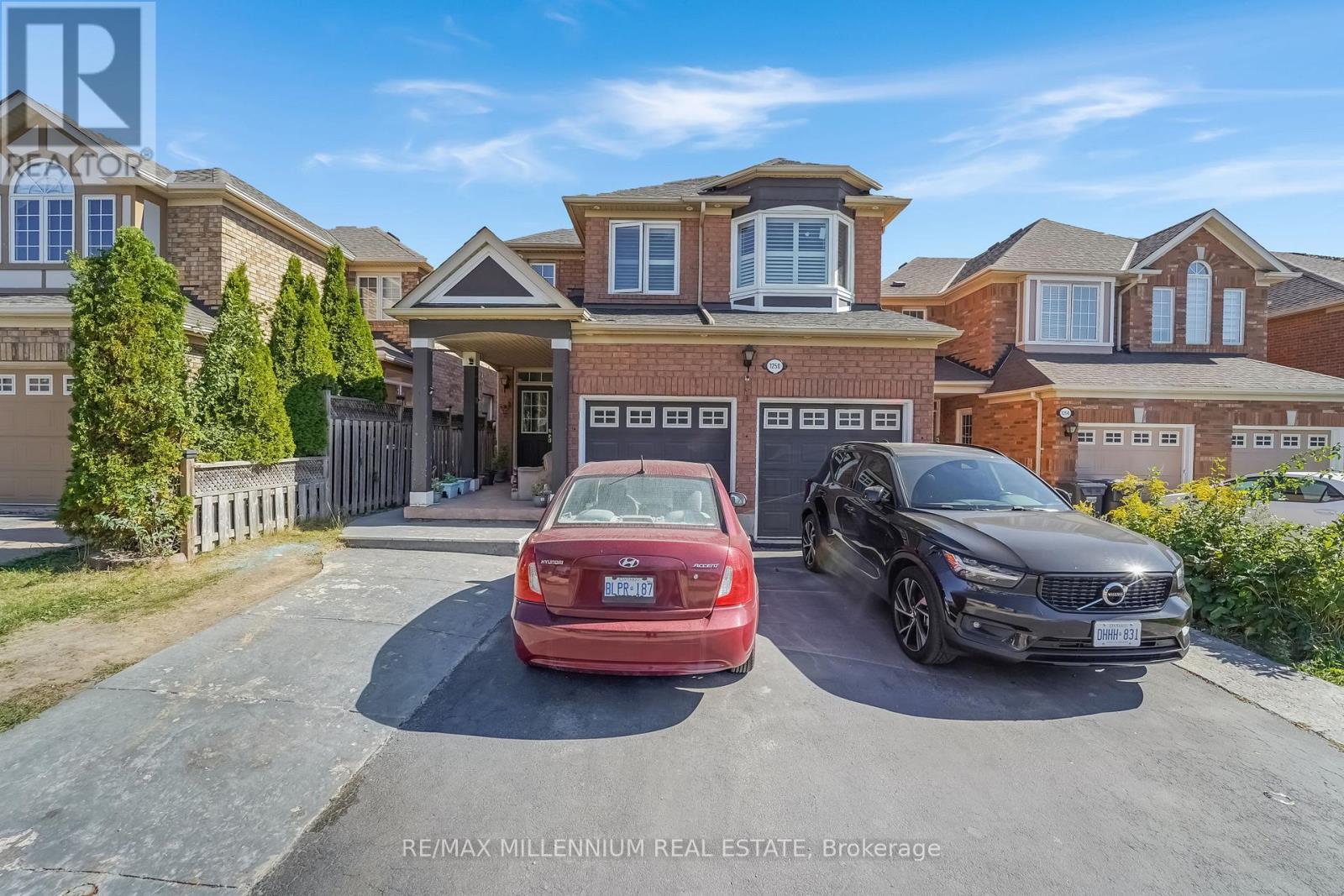 1250 GALESWAY BOULEVARD, Mississauga, Ontario