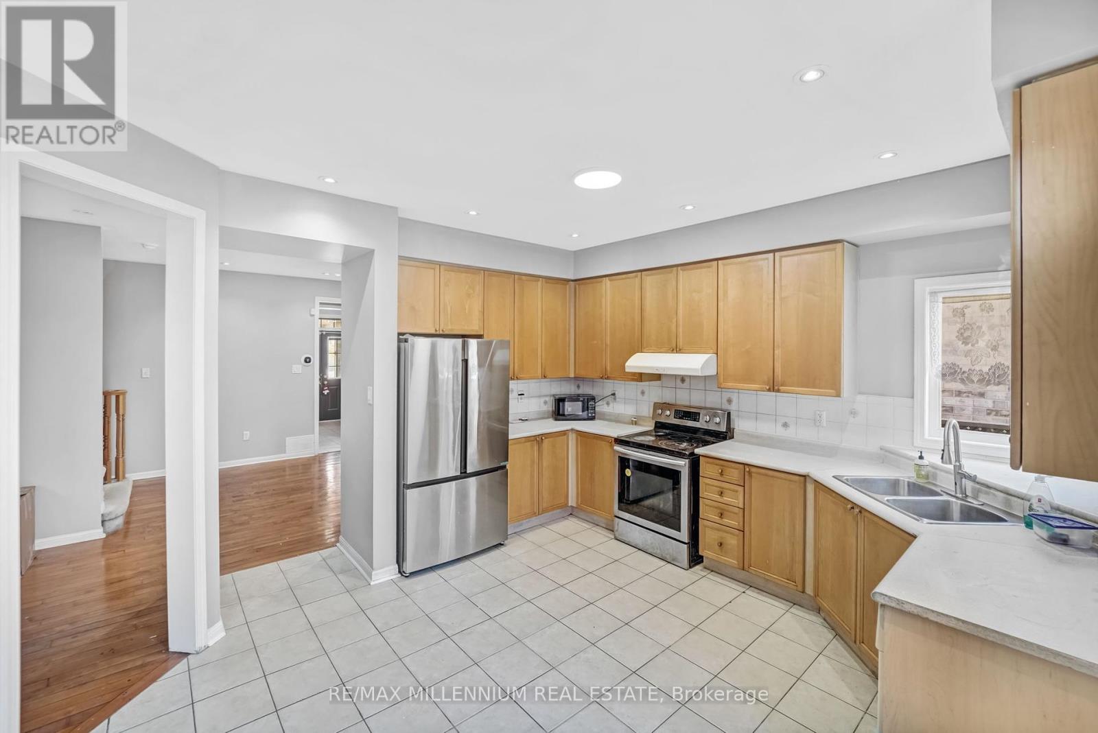 1250 Galesway Boulevard, Mississauga, Ontario  L5V 3B2 - Photo 11 - W12419875