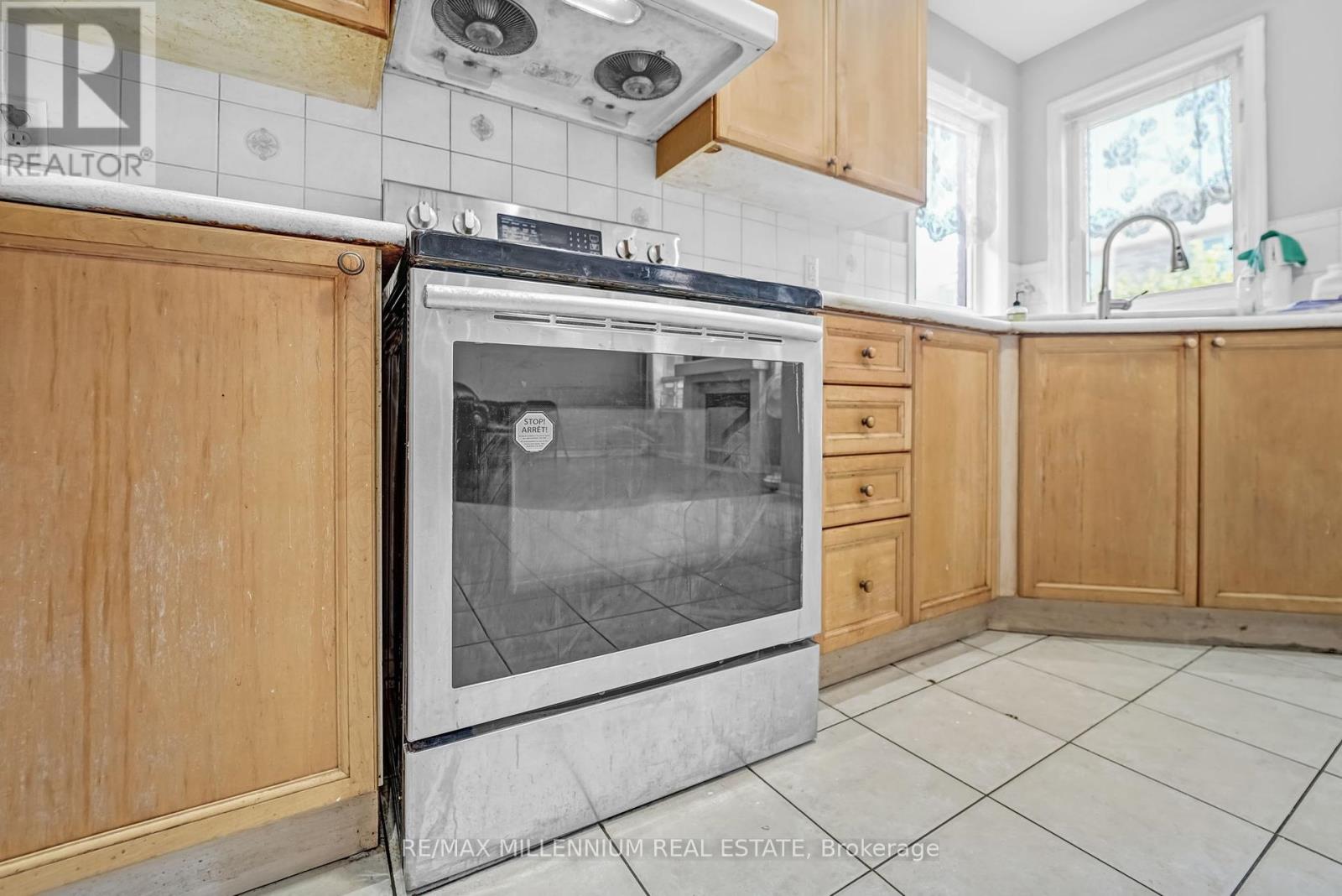 1250 Galesway Boulevard, Mississauga, Ontario  L5V 3B2 - Photo 14 - W12419875