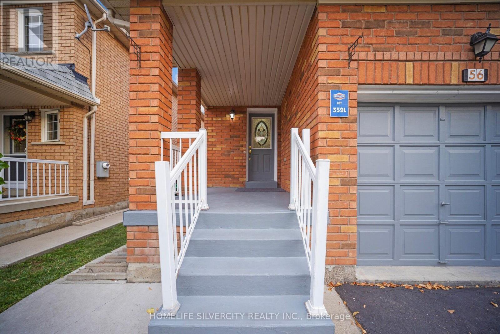 56 Cadillac Crescent S, Brampton, Ontario  L7A 3B6 - Photo 4 - W12419890