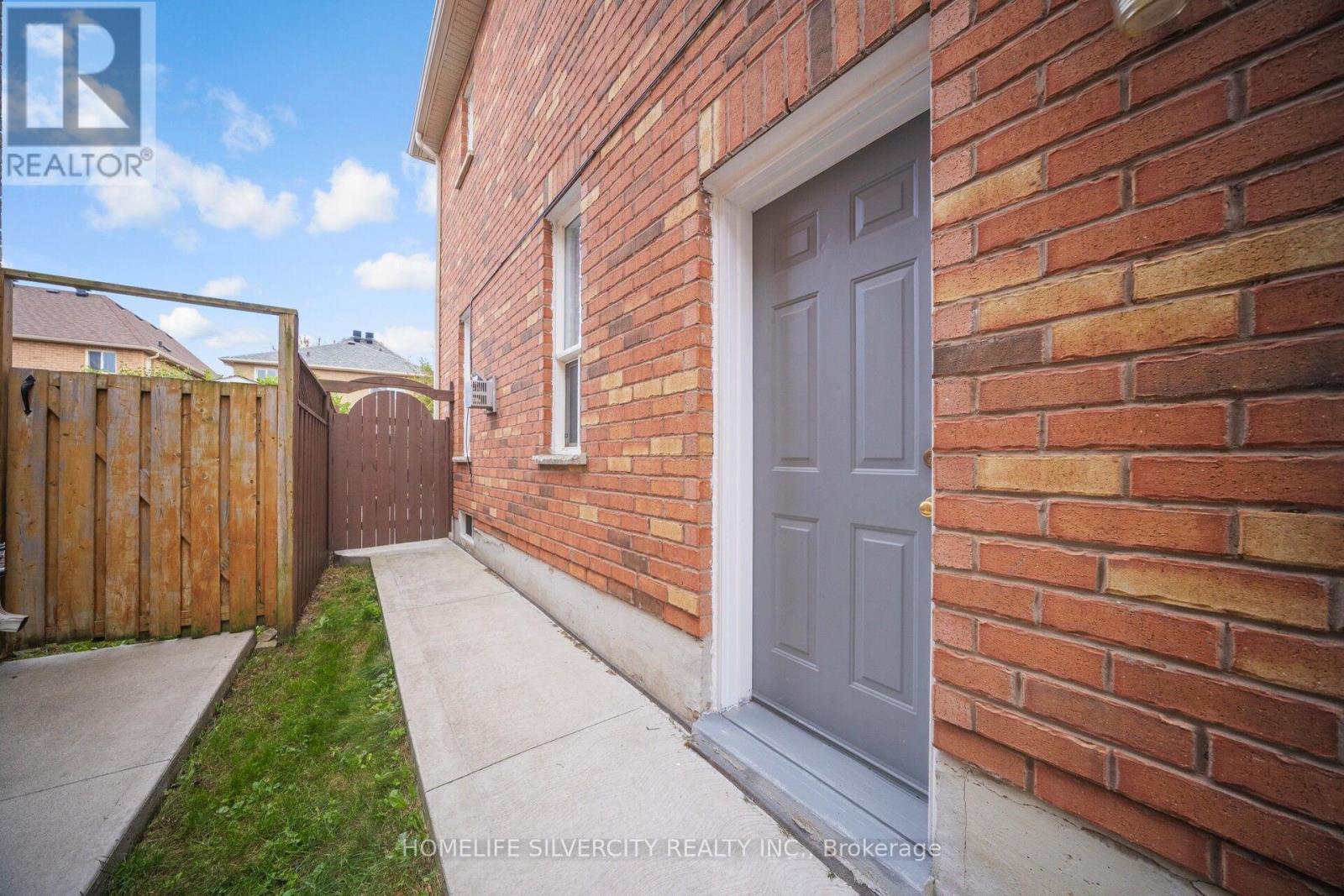 56 Cadillac Crescent S, Brampton, Ontario  L7A 3B6 - Photo 45 - W12419890