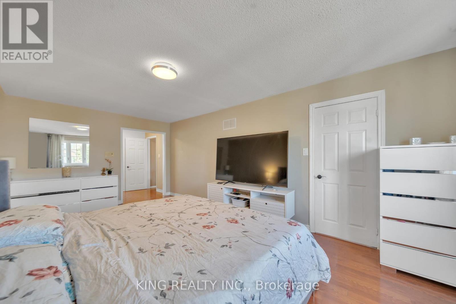 2606 Ambercroft Trail, Mississauga, Ontario  L5M 4K3 - Photo 31 - W12419914