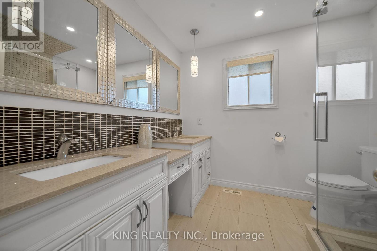 2606 Ambercroft Trail, Mississauga, Ontario  L5M 4K3 - Photo 38 - W12419914