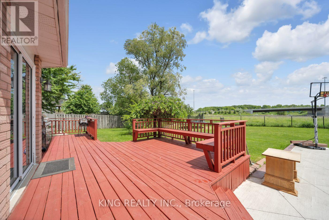 2606 Ambercroft Trail, Mississauga, Ontario  L5M 4K3 - Photo 48 - W12419914