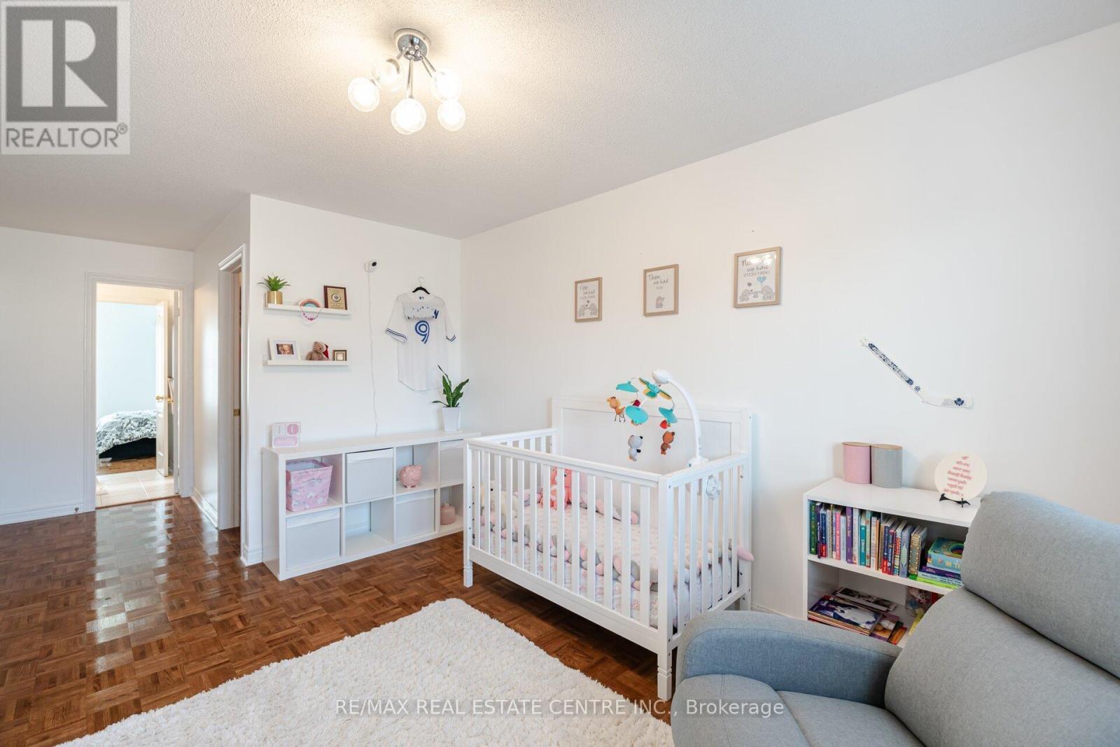 7 Prince Edward Boulevard, Brampton, Ontario  L6P 2E1 - Photo 27 - W12419932