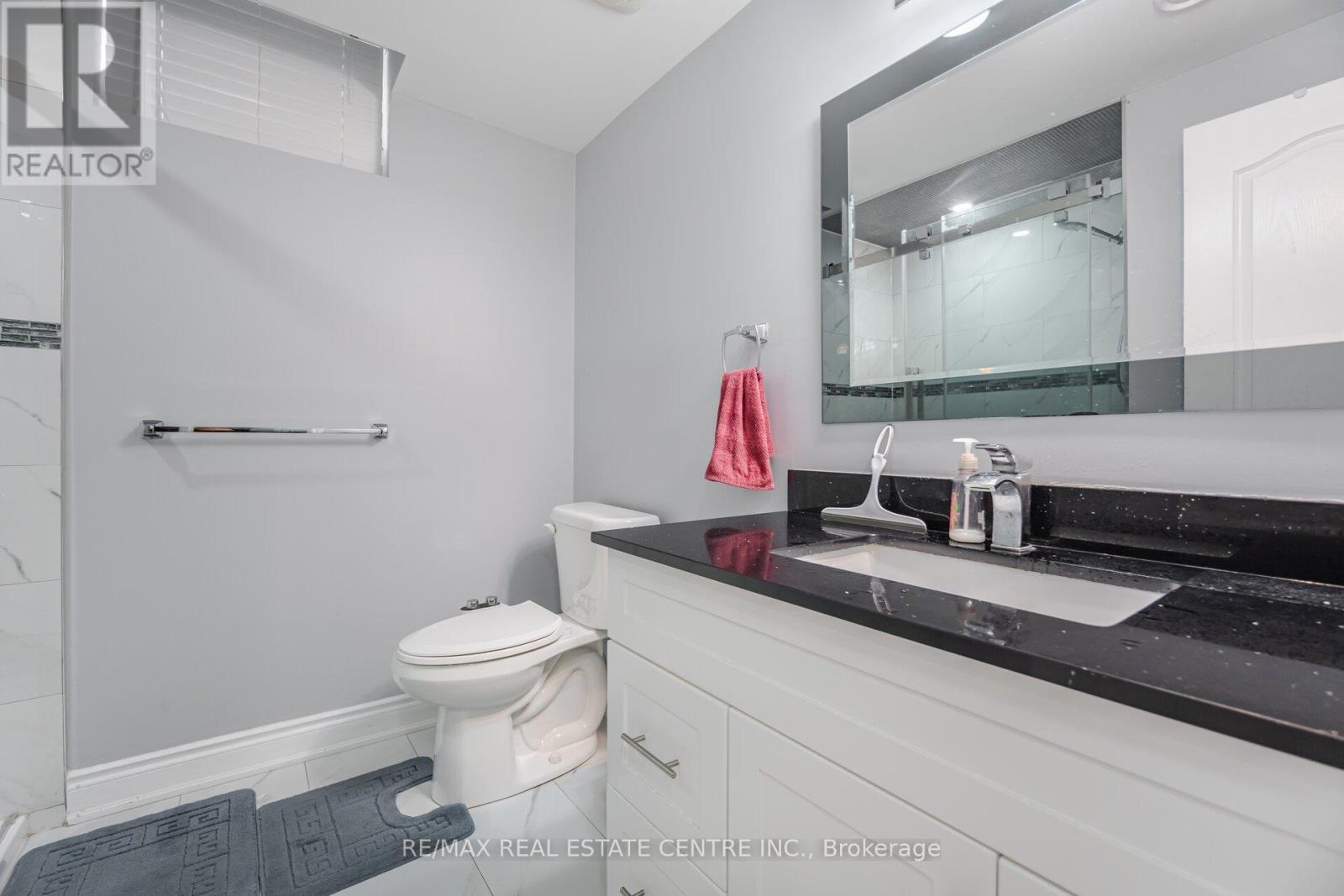 7 Prince Edward Boulevard, Brampton, Ontario  L6P 2E1 - Photo 36 - W12419932