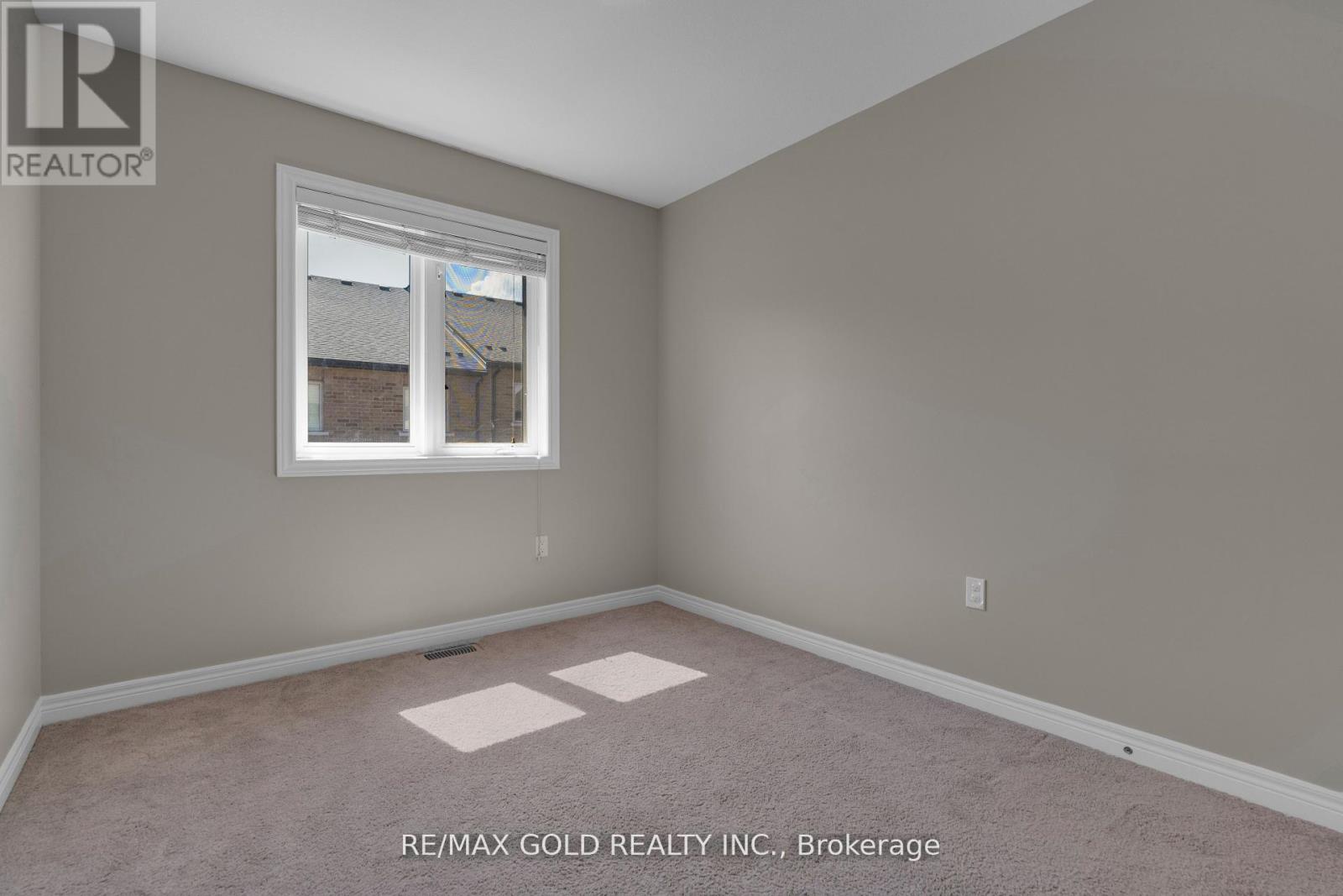 19 Santa Barbara Lane, Hamilton, Ontario  L9B 0J3 - Photo 23 - X12419882