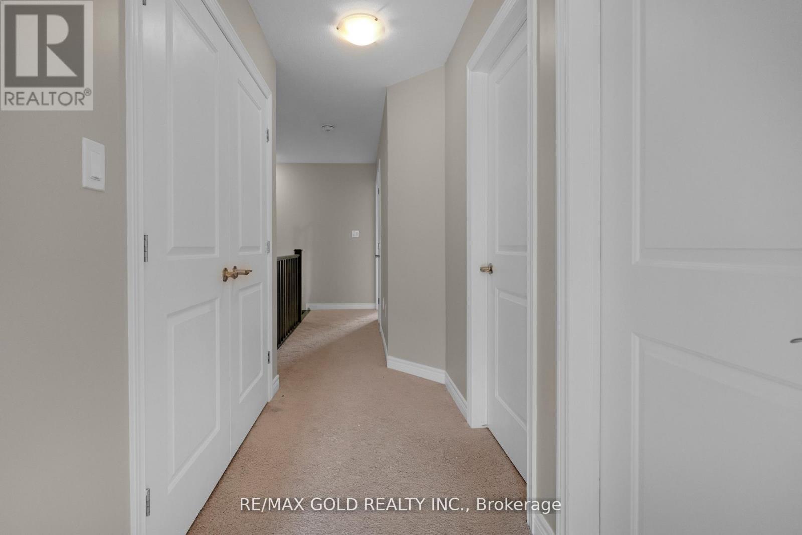 19 Santa Barbara Lane, Hamilton, Ontario  L9B 0J3 - Photo 25 - X12419882