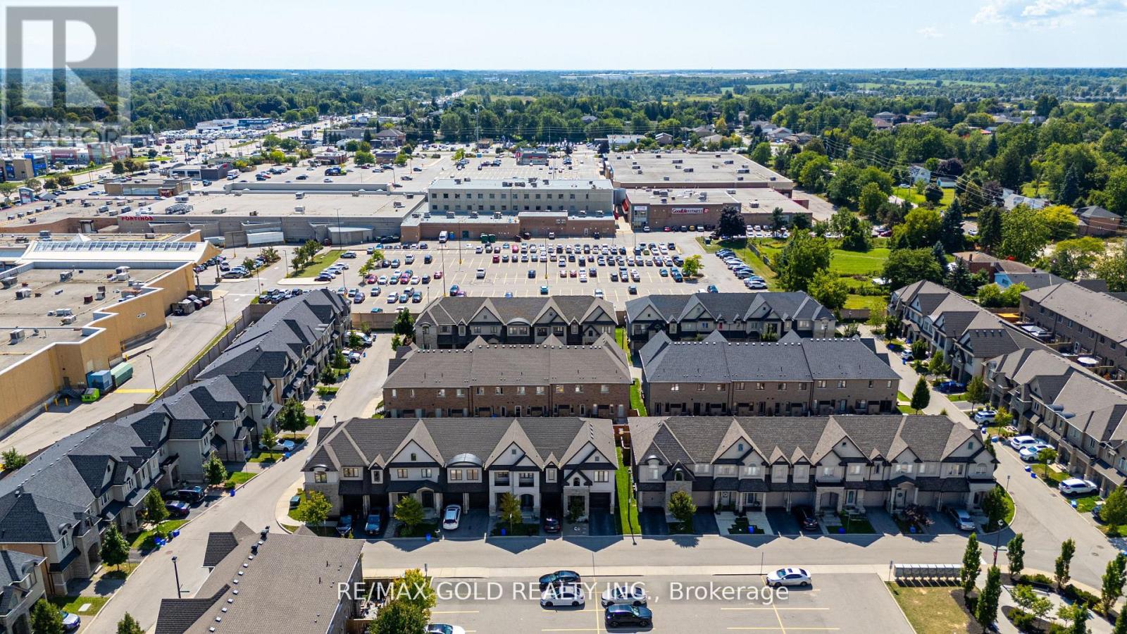 19 Santa Barbara Lane, Hamilton, Ontario  L9B 0J3 - Photo 5 - X12419882