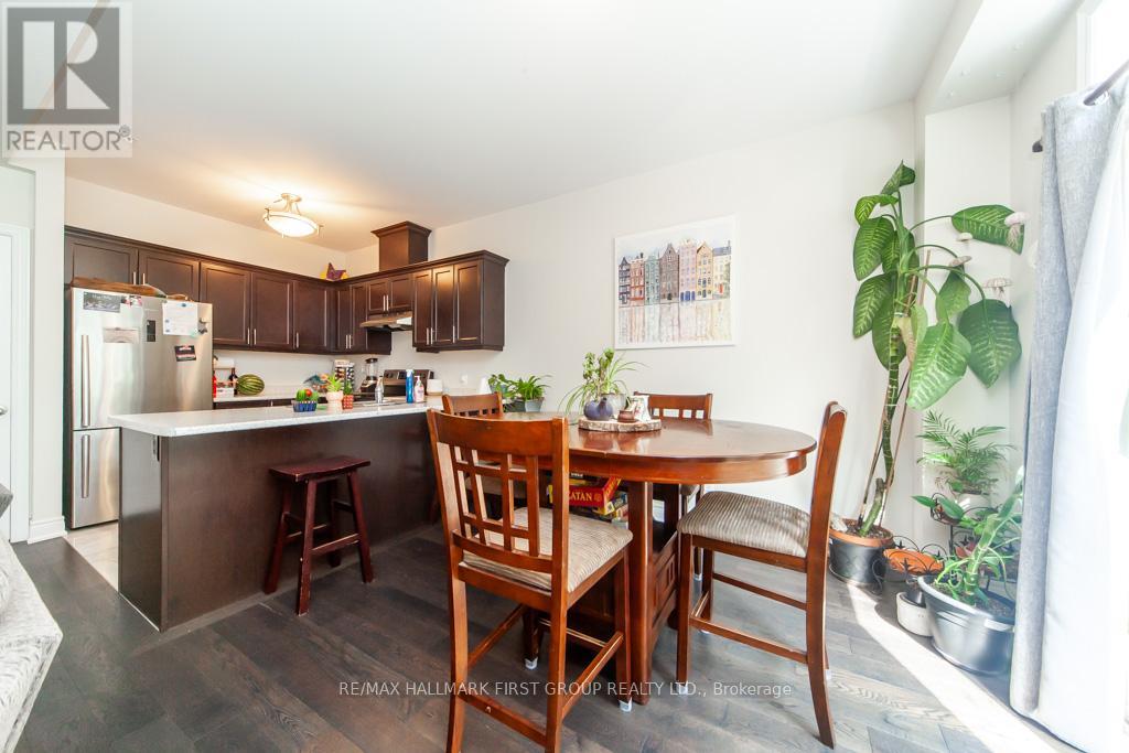 99 Manhattan Court, St. Catharines, Ontario  L2R 0B8 - Photo 9 - X12419975