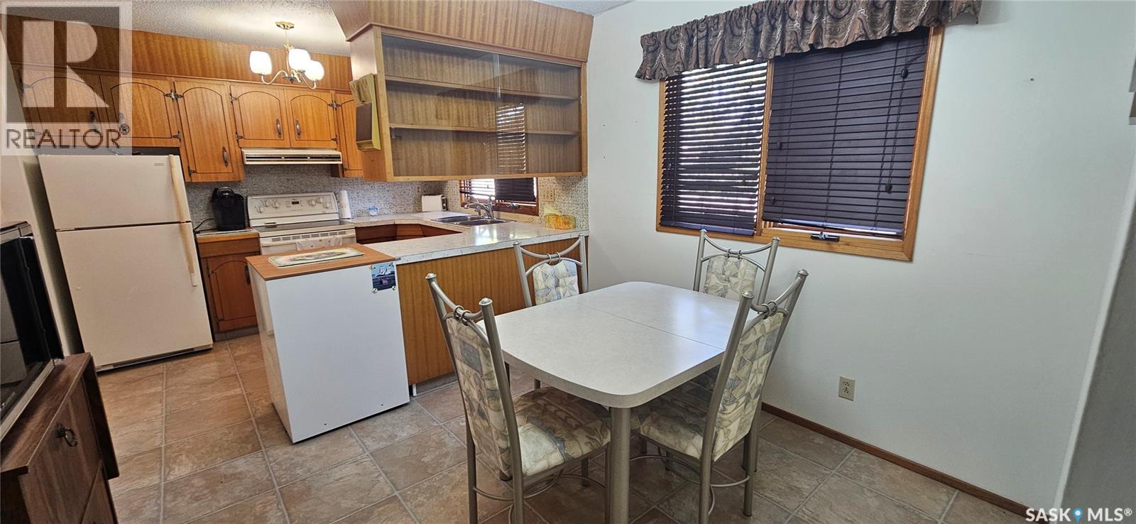 1101 Division Street, Vanguard, Saskatchewan  S0N 2V0 - Photo 5 - SK019022