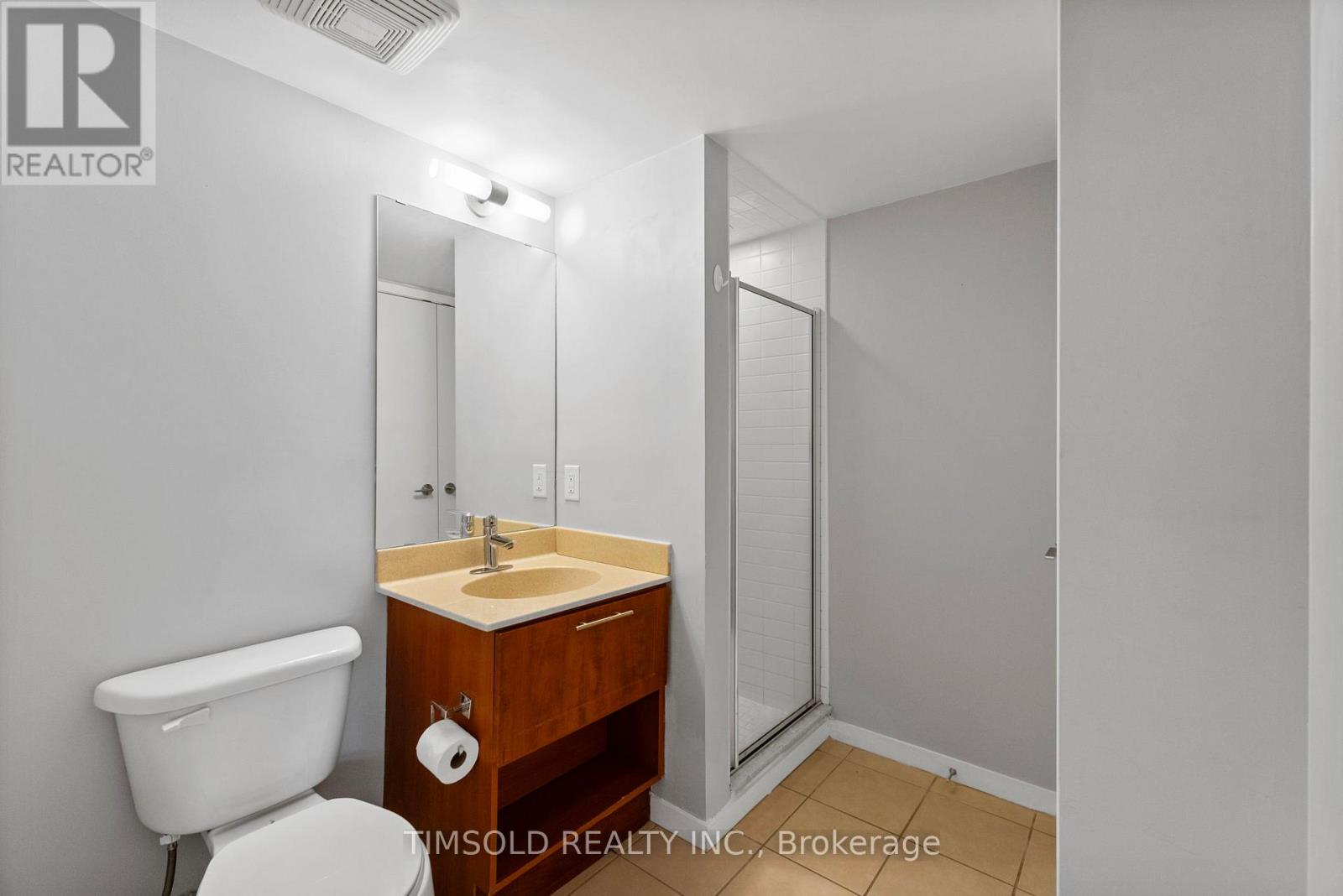 102 - 120 Dallimore Circle, Toronto, Ontario  M3C 4J1 - Photo 5 - C12419826