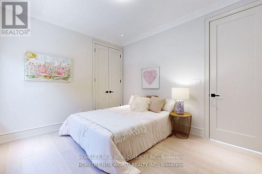 168 Glenvale Boulevard, Toronto, Ontario  M4G 2W3 - Photo 22 - C12420015