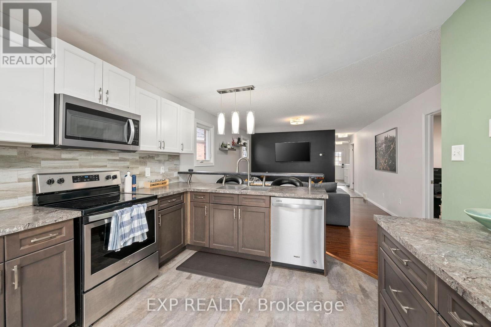 1852 Bloom Crescent, London North, Ontario  N5X 4N2 - Photo 7 - X12420100
