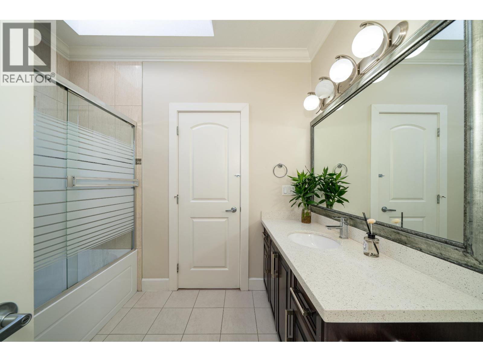 5511 Mckee Street, Burnaby, British Columbia  V5J 2T9 - Photo 34 - R3050581