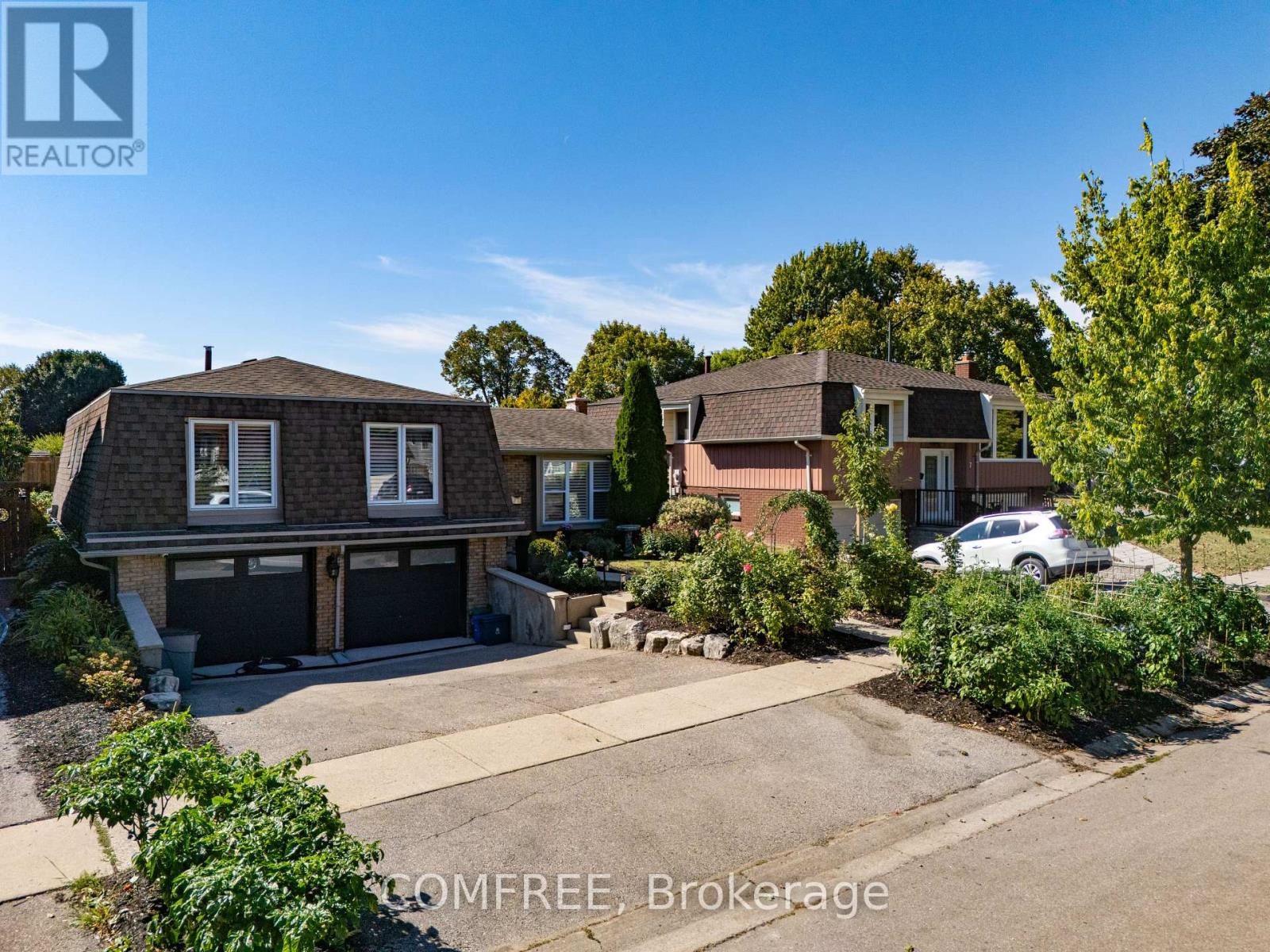 5 Beechwood Avenue, Brantford, Ontario  N3R 6Z1 - Photo 3 - X12420088