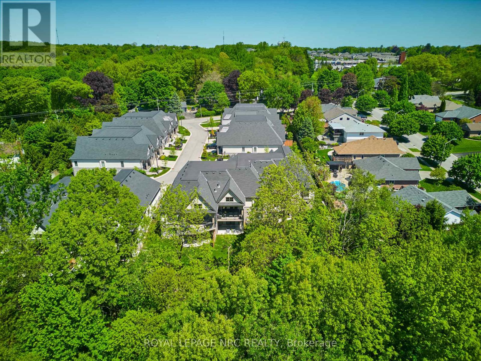 18 - 190 Canboro Road, Pelham, Ontario  L0S 1E0 - Photo 4 - X12420071