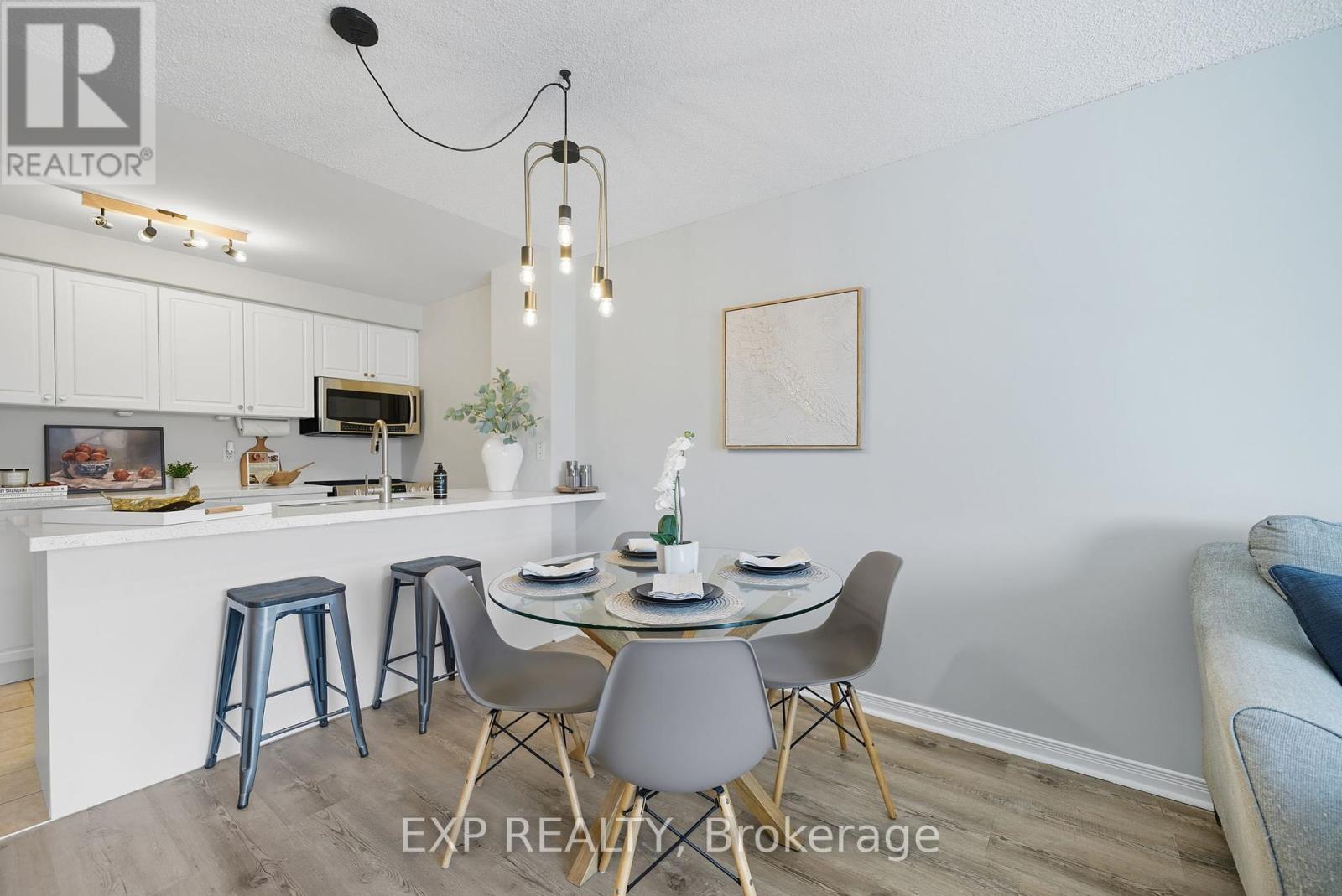 202 - 91 Aspen Springs Drive, Clarington, Ontario  L1C 5J9 - Photo 10 - E12420102