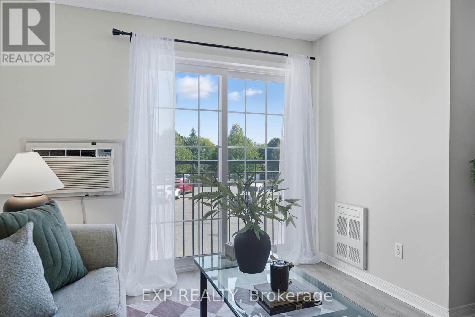 202 - 91 Aspen Springs Drive, Clarington, Ontario  L1C 5J9 - Photo 13 - E12420102