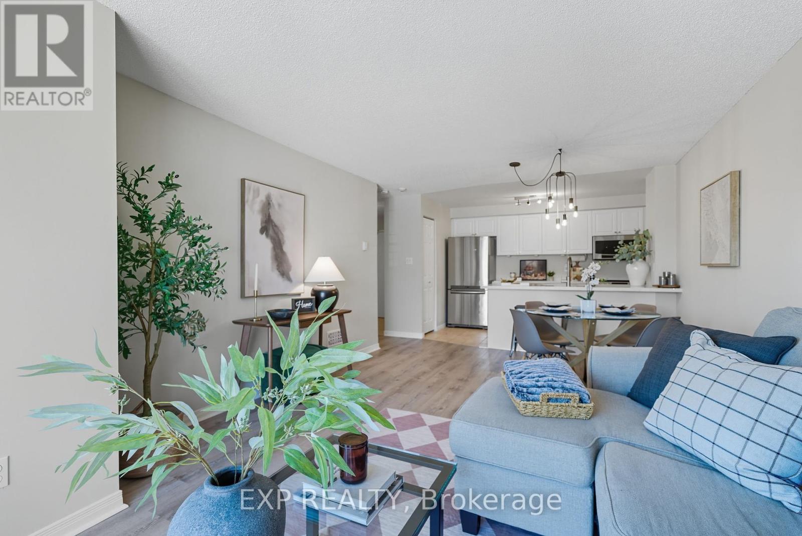 202 - 91 Aspen Springs Drive, Clarington, Ontario  L1C 5J9 - Photo 14 - E12420102