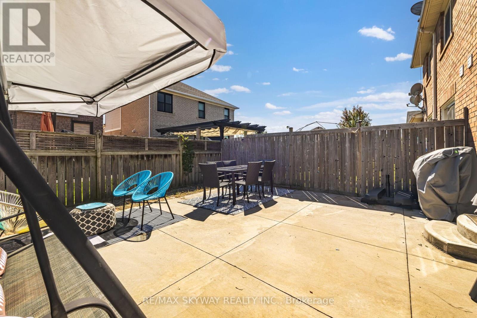 1570 Cartwright Crescent, Milton, Ontario  L9T 5N5 - Photo 47 - W12420044
