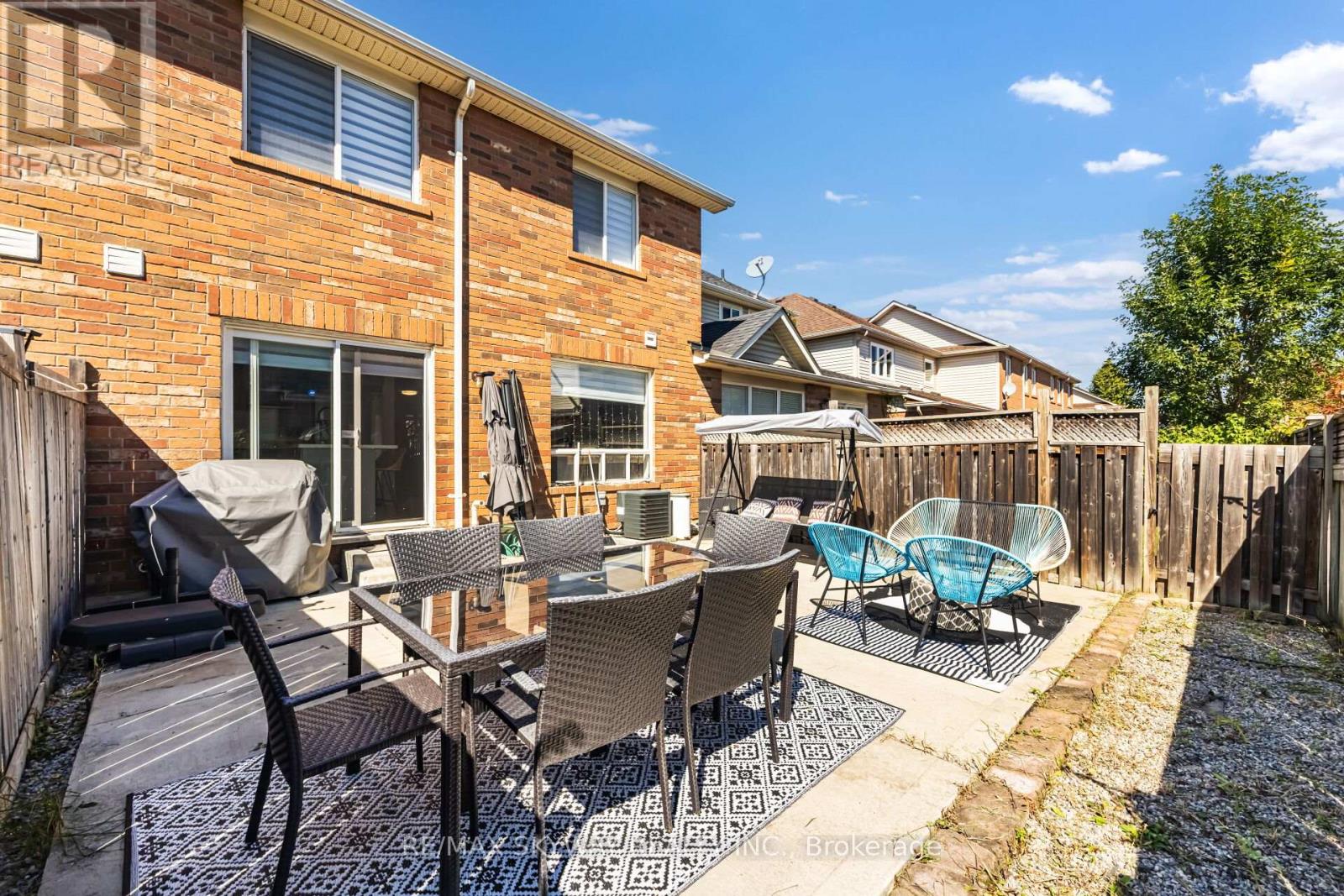 1570 Cartwright Crescent, Milton, Ontario  L9T 5N5 - Photo 48 - W12420044