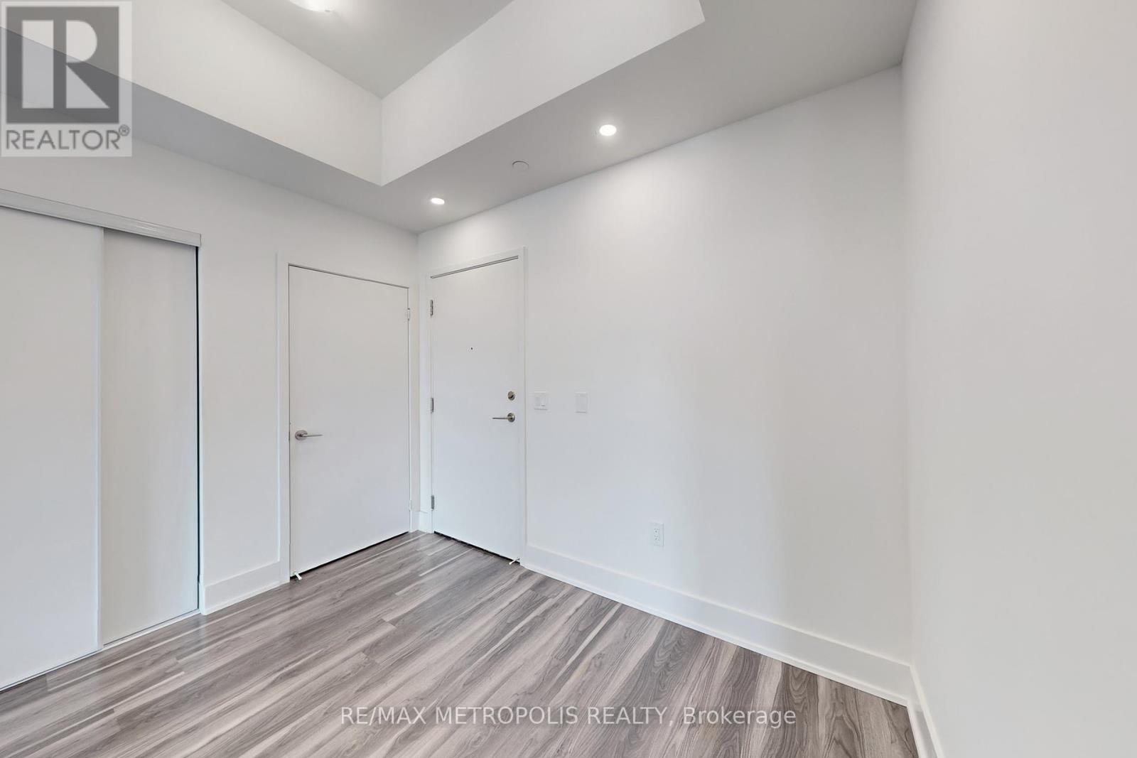 819 - 859 The Queensway, Toronto, Ontario  M8Z 1N8 - Photo 21 - W12420045
