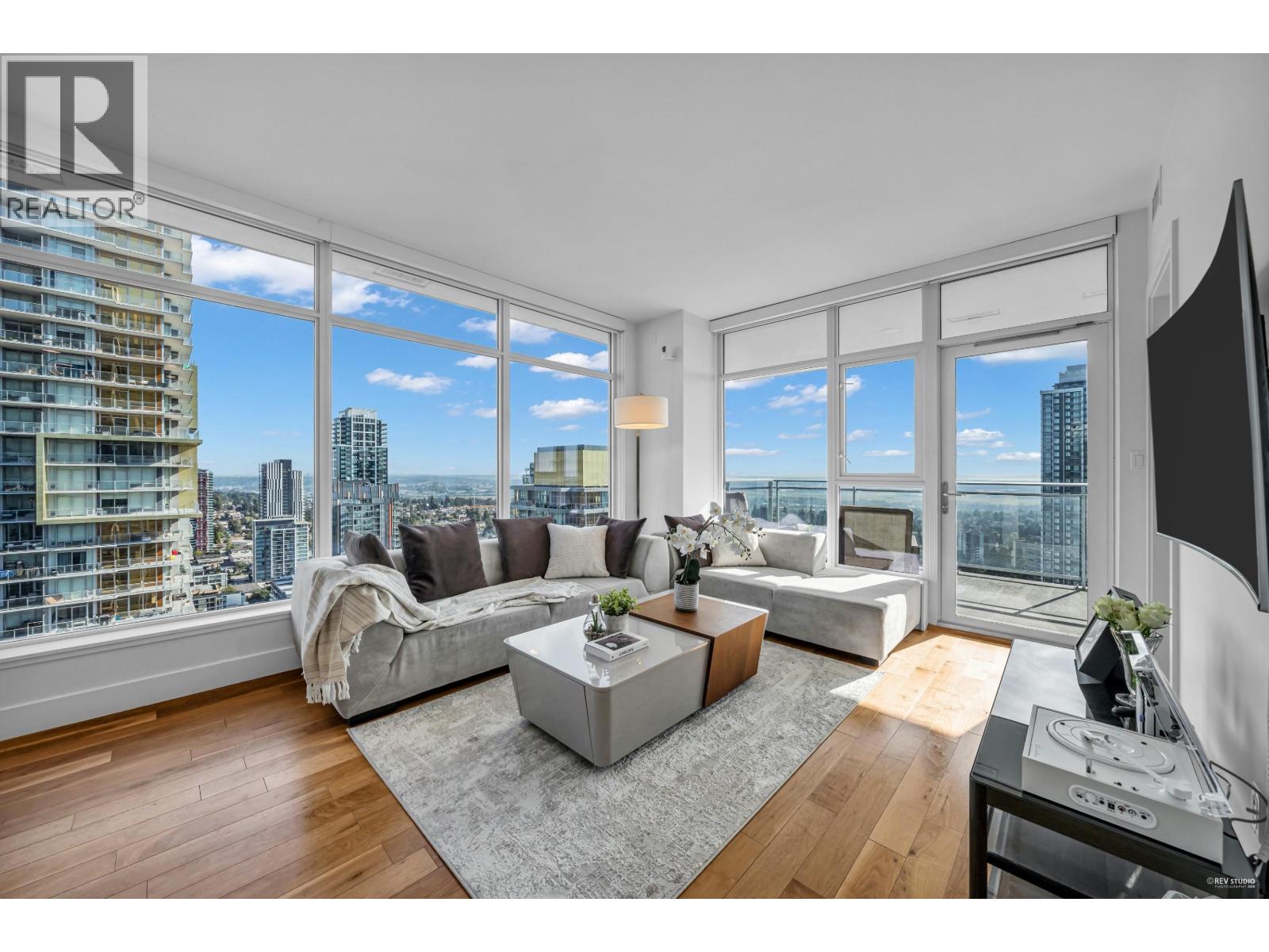 3005 4360 Beresford Street, Burnaby, British Columbia  V5H 0G2 - Photo 2 - R3050735