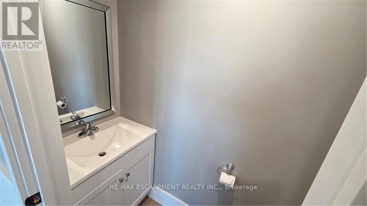 1 - 219 St Catharines Street, West Lincoln, Ontario  L0R 2A0 - Photo 9 - X12420018