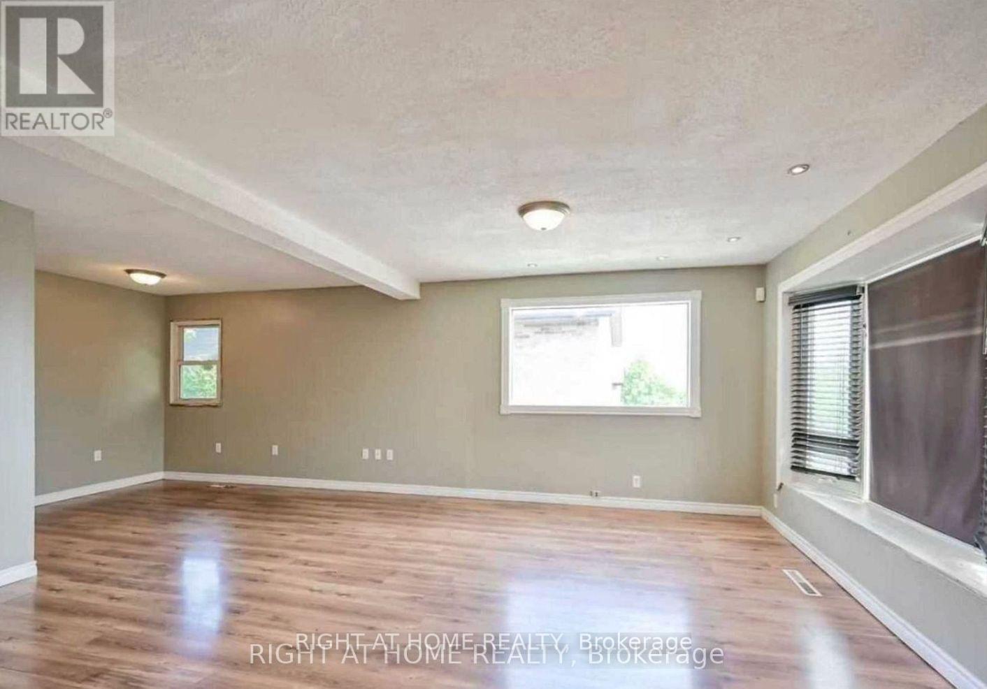 1025 Stone Church Road E, Hamilton, Ontario  L8W 1B2 - Photo 5 - X12420033