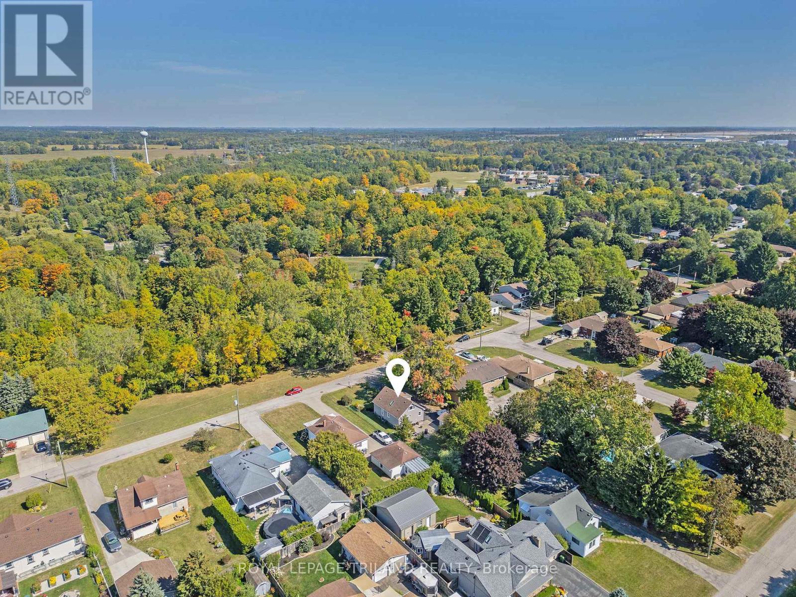 18 Tecumseh Street, St. Thomas, Ontario  N5P 2E1 - Photo 2 - X12408838