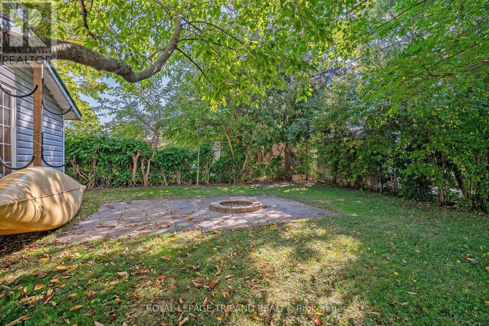18 Tecumseh Street, St. Thomas, Ontario  N5P 2E1 - Photo 6 - X12408838