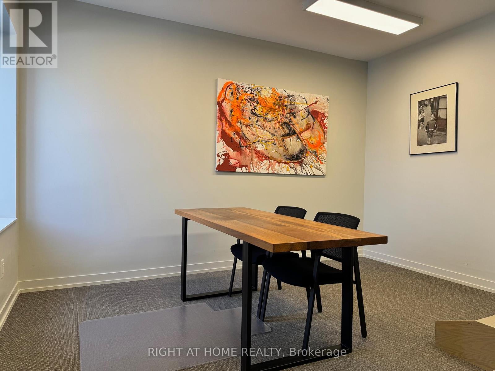 201 - 892 COLLEGE STREET, Toronto, Ontario