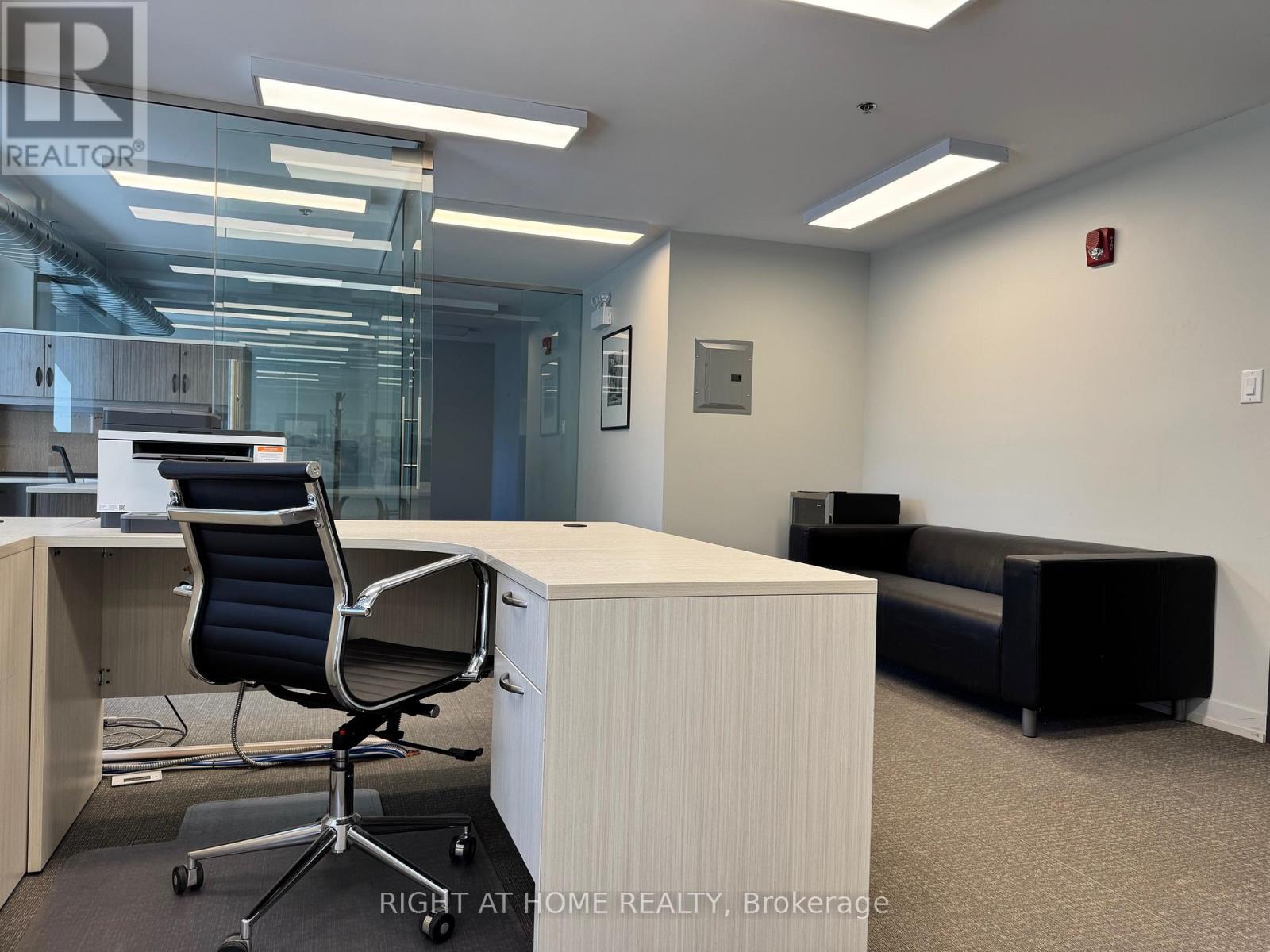 201 - 892 College Street, Toronto, Ontario  M6H 1A4 - Photo 10 - C12420112