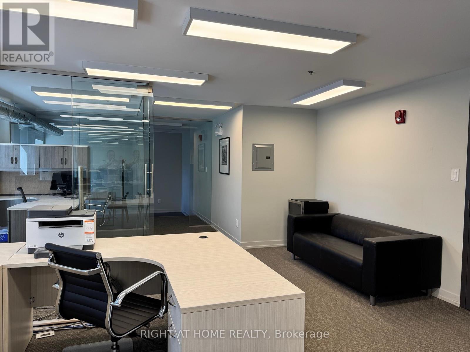 201 - 892 College Street, Toronto, Ontario  M6H 1A4 - Photo 11 - C12420112