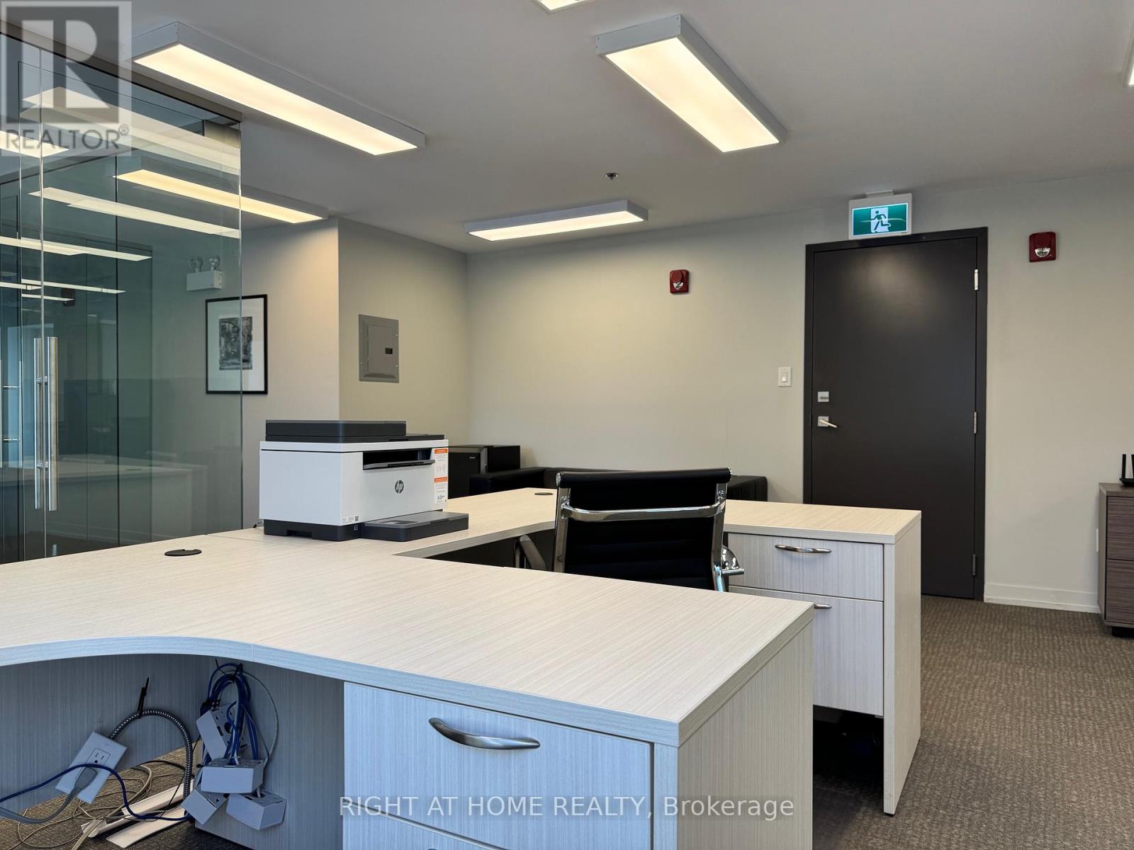 201 - 892 College Street, Toronto, Ontario  M6H 1A4 - Photo 13 - C12420112