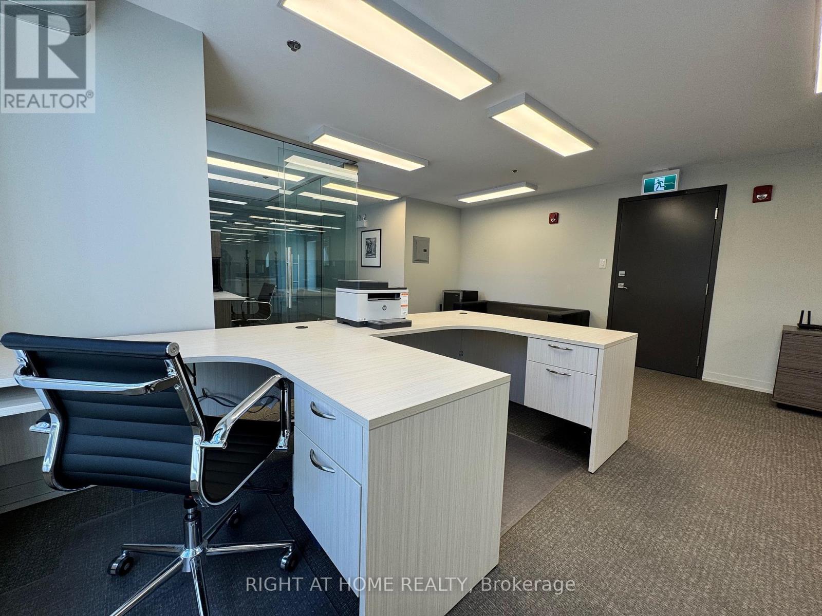 201 - 892 College Street, Toronto, Ontario  M6H 1A4 - Photo 14 - C12420112