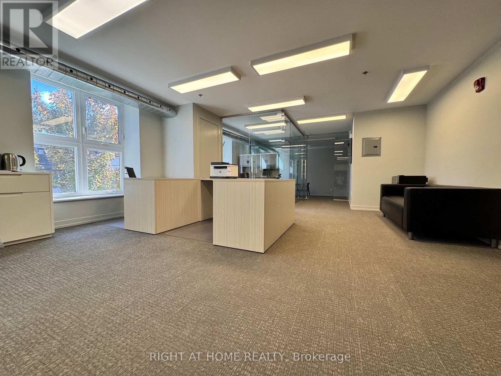 201 - 892 College Street, Toronto, Ontario  M6H 1A4 - Photo 15 - C12420112